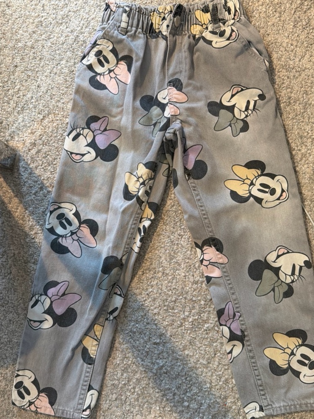 H&M Gray Minnie Mouse Print Jeans with Pastel Bows